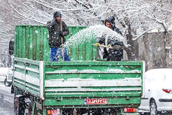 25 کیلو نمک به ازای هر شهروند تبریزی/ آزمون سخت هوشیار در برابر برف و نمک!