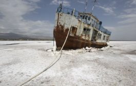 تراز دریاچه ارومیه به کمترین میزان خود در طی 60 سال گذشته رسید/ خطر توفان‌های نمکی جدی است
