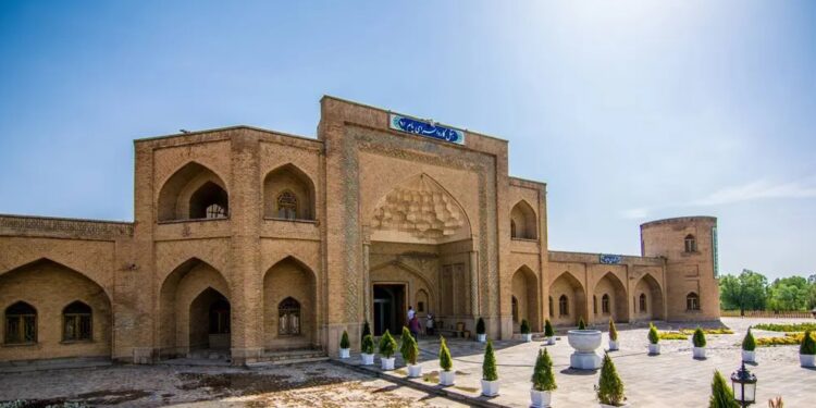 نگارنده: محمد جام کسری